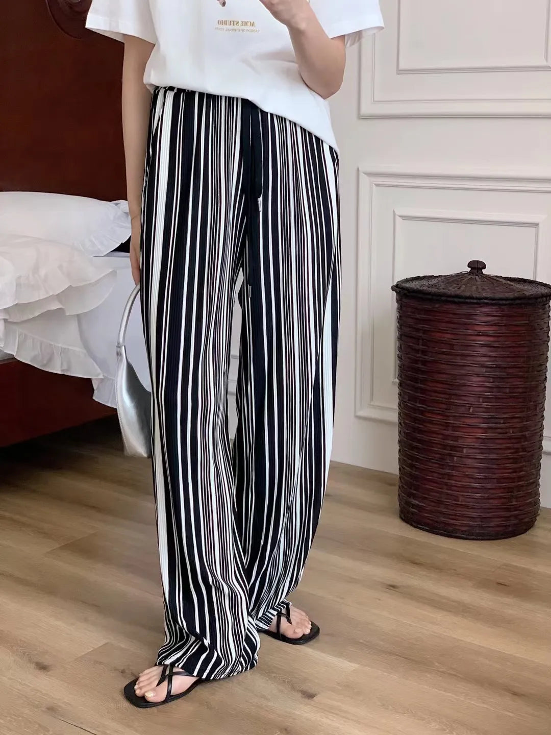 Damen-Hosen mit weitem Bein, schwarz-weiß gestreift, mit Taschen