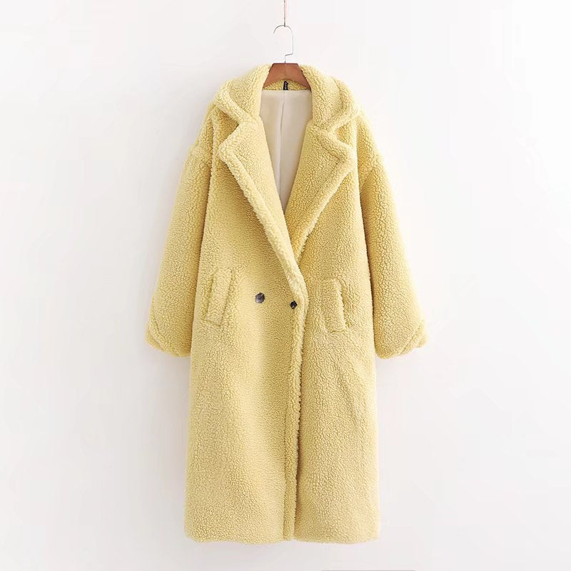 Damen Wintermantel lang mit Teddy-Struktur und verstärktem Design