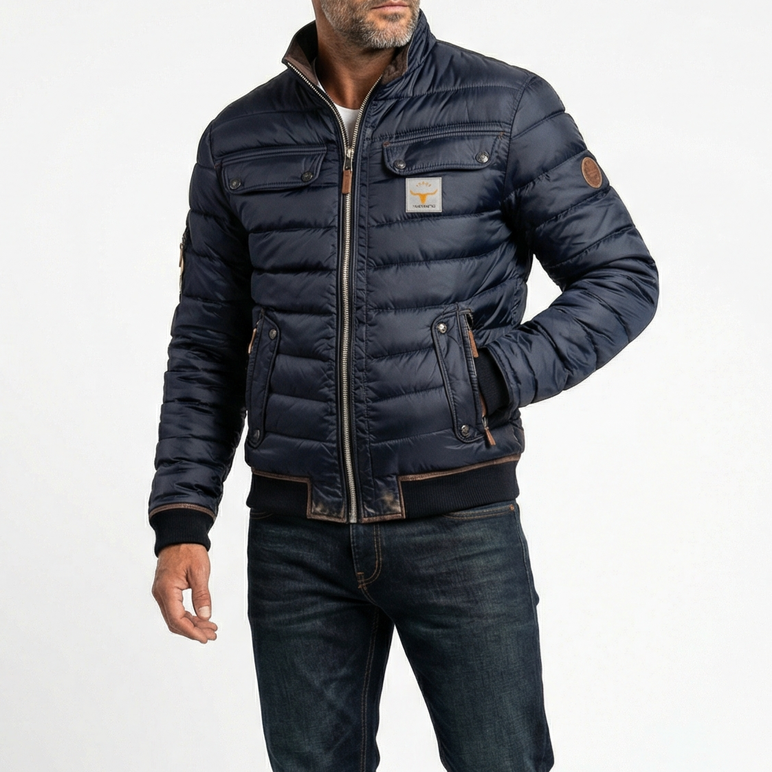 Detailansicht des Stehkragens an einer Herren-Vintagejacke