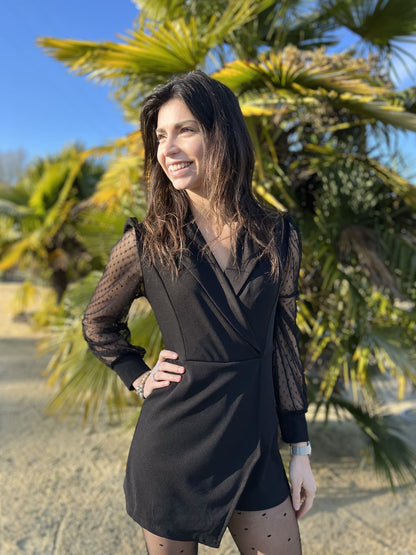 Damen-Jumpsuit mit Wickelkragen, Spitzenbesatz und Polka-Dot-Muster