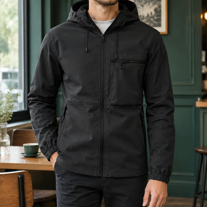Damen-Kapuzenjacke aus glattem Webstoff in der Vorderansicht