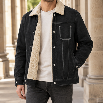 Fleecegefütterte Jacke mit praktischen Druckknöpfen an der Vorderseite