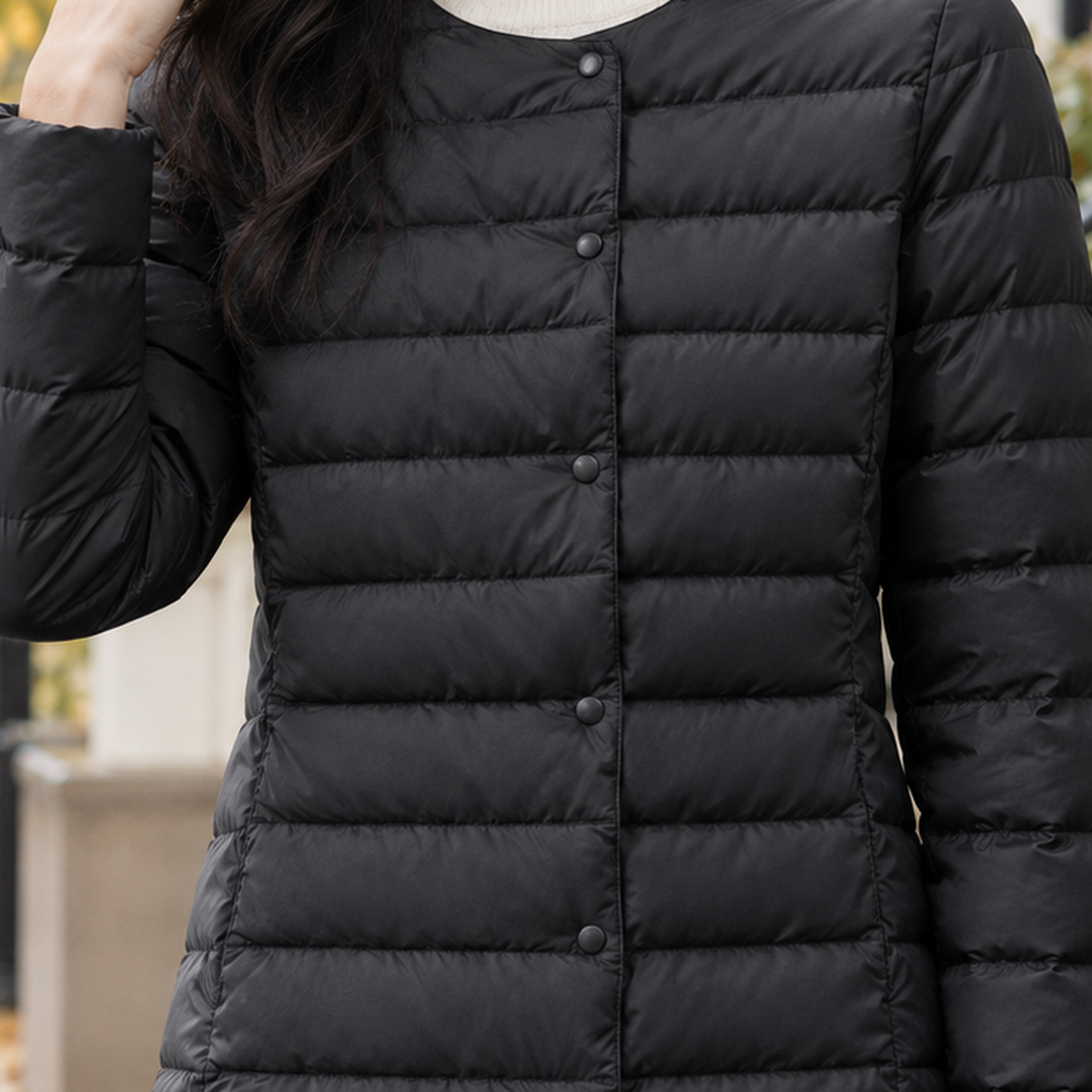 Damen-Daunenjacke mit gesteppter Struktur und schmaler Passform