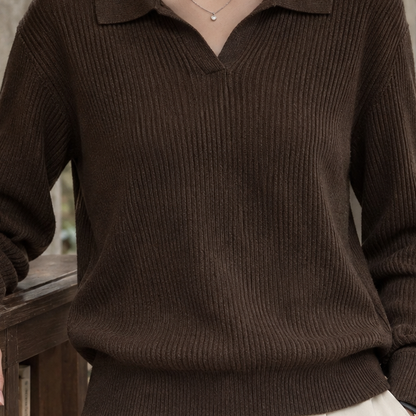 Damenpullover aus Rippstrick mit Polokragen und langen Ärmeln