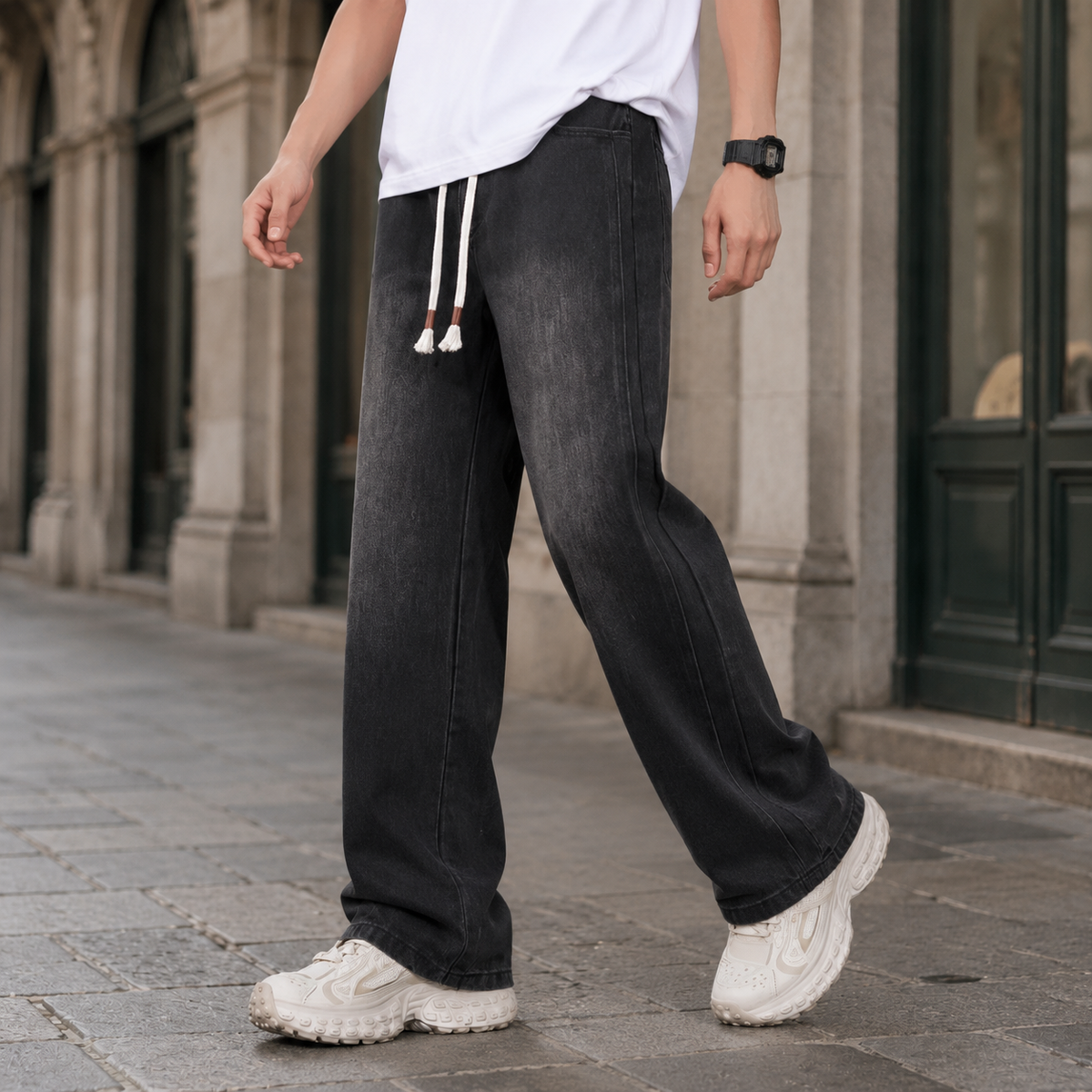 Wide-Leg-Jeans kombiniert mit einem lässigen Alltagslook