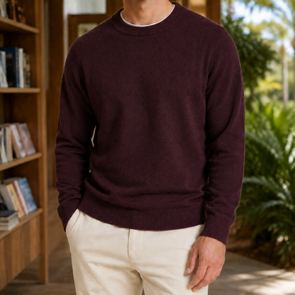 Nahaufnahme der hochwertigen Verarbeitung am Feinstrickpullover