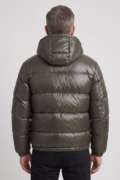 Rückansicht der Herren-Steppjacke für Herbst und Winter