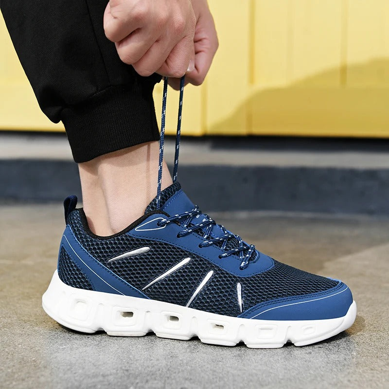 Herren-Laufschuhe mit leichtem Mesh-Obermaterial und flexibler Außensohle