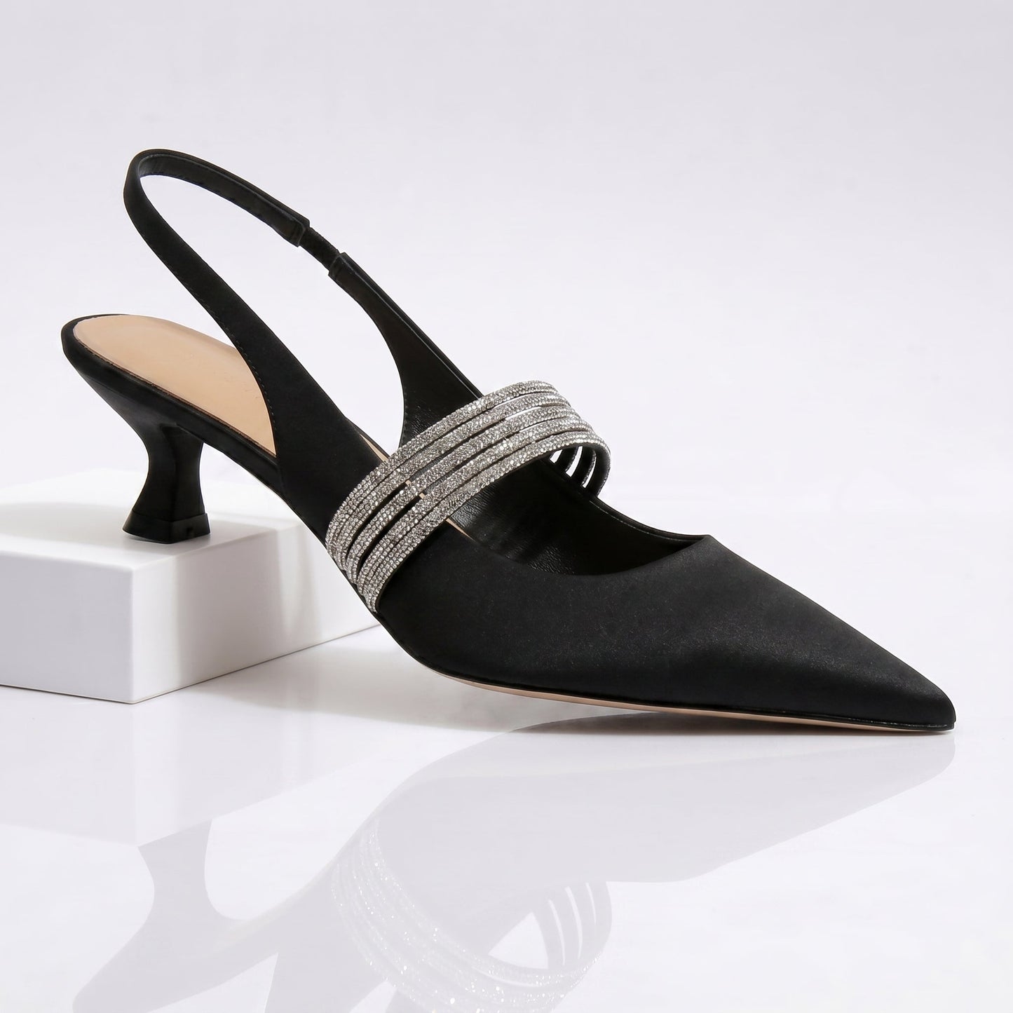 Damen-Pumps Mit Spitzer Zehenpartie, Kitten Heels, Slingback-Riemen Und Strassriemen