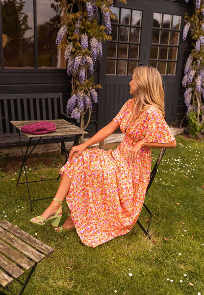 Damen Sommerkleid mit Blumenmuster – V Ausschnitt Empire Taille