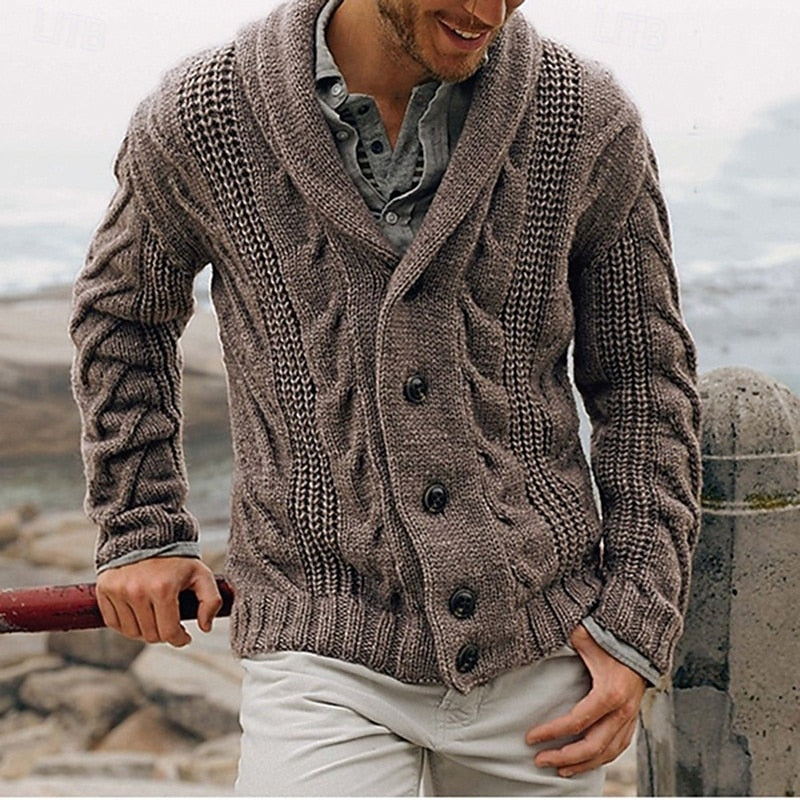 Herren-Cardigan aus Grobstrick mit geschlossenem Schalkragen