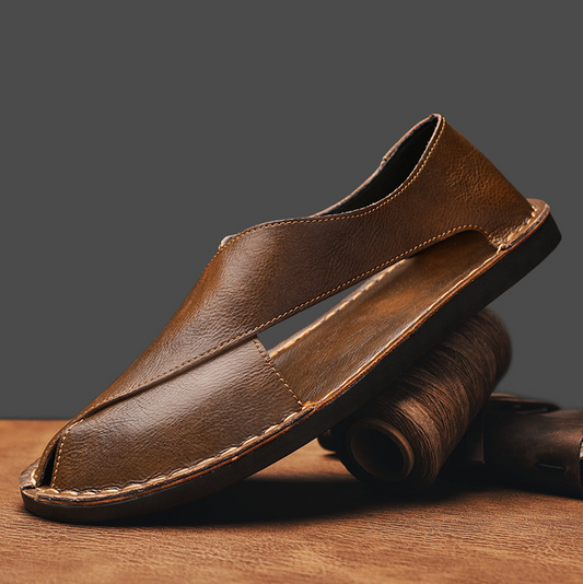Herren Sandalen Mit Crossover-Design Und Handgenähten Details
