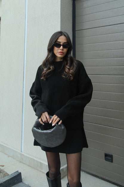 Damen Gestricktes Zweiteiliges Set Mit Oversize-Pullover Und Eng Anliegendem Rock