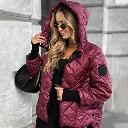 Damen Winter Steppjacke mit Rautenmuster, Kapuze und Reißverschluss