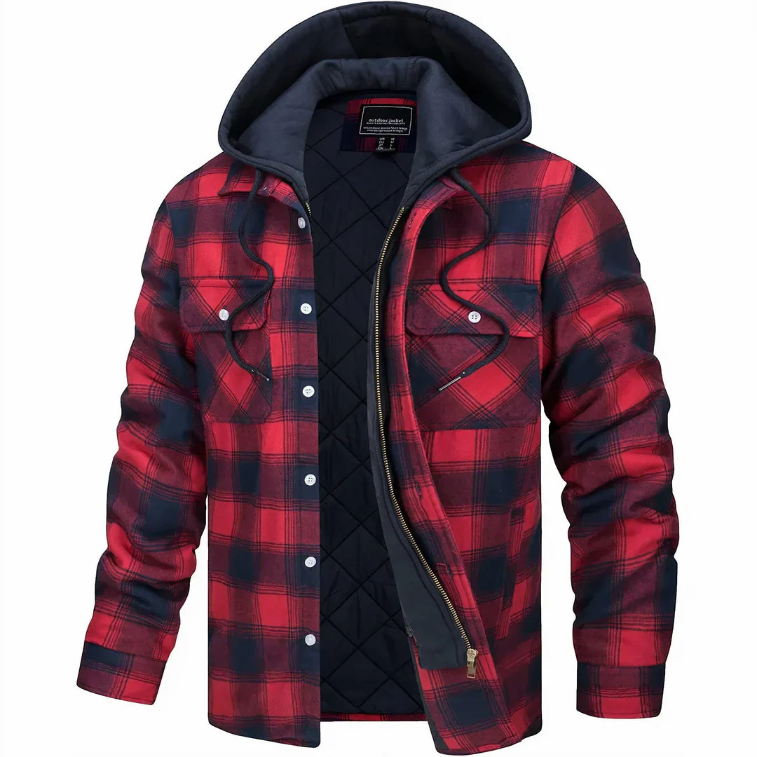 Rote karierte Herrenjacke mit Kapuze, gefüttert und gesteppt, ideal für Herbst und Winter. Modische Outdoor-Bekleidung, warm und bequem.