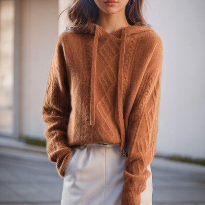 Women's hooded sweater with braided pattern and loose fit