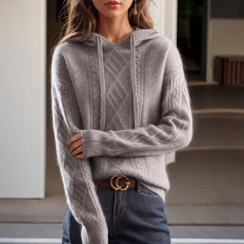Women's hooded sweater with braided pattern and loose fit