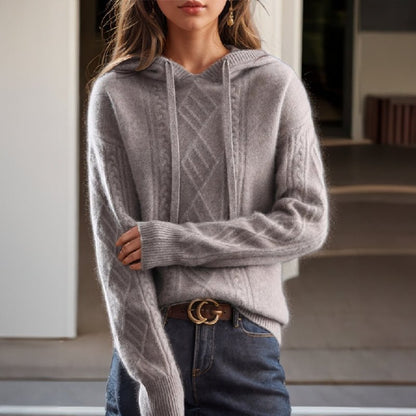 Women's hooded sweater with braided pattern and loose fit