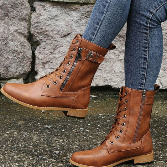 Damen-Combat-Boots in der Vorderansicht