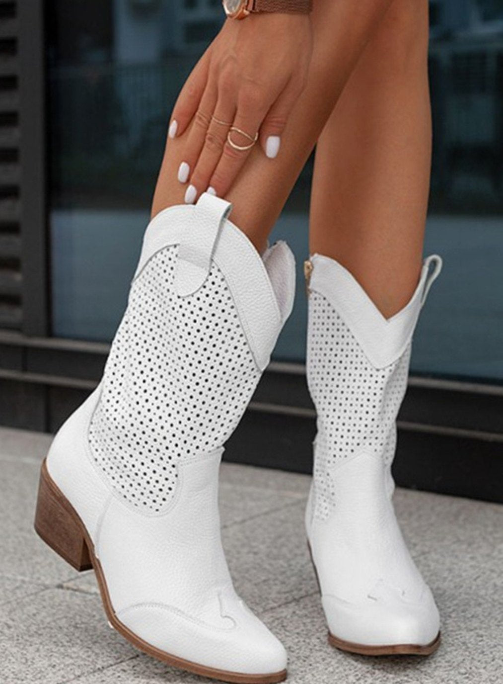 Damen-Westernstiefel als vielseitige Ergänzung zu legeren Outfits
