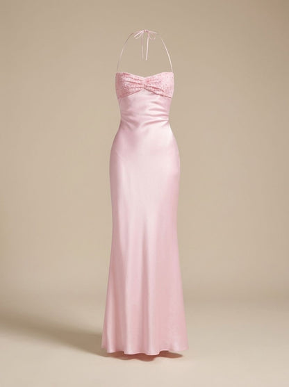 Festliches Damen-Maxikleid mit Neckholder und edlen Strassdetails