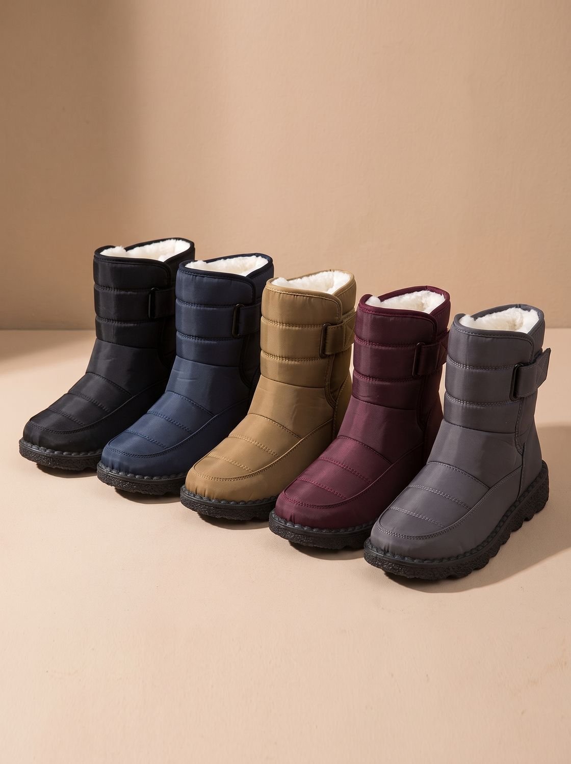 Wasserdichte Damenstiefel in mittlerer Schafthöhe für Schnee und Winterwetter
