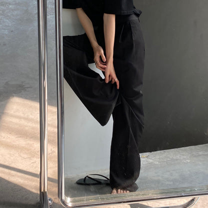 Herren Weitbeinhose mit Faltendetails und lockerer Silhouette – Asiatische Passform